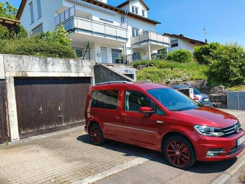 Rot Gebraucht 2015 VW Caddy Van / Kleinbus | 19.900 € (Fairer Preis) - Bild 1/3