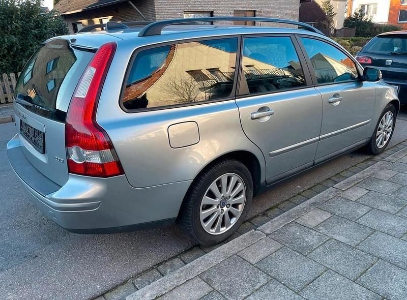 Gebraucht Volvo V50 136 PS (100 kW) 2007 Silber Kombi