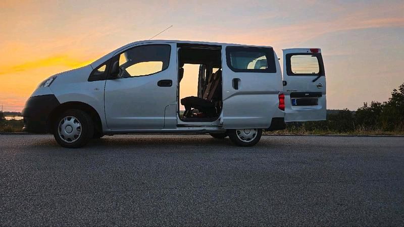 Silber Gebraucht 2011 Nissan NV200 Van | 6.000 € (Etwas zu teuer) - Bild 1/4