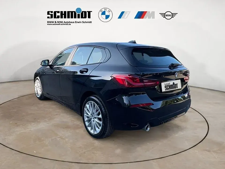 Gebraucht BMW 118 Advantage 136 PS (100 kW) 2023 Schwarz Limousine