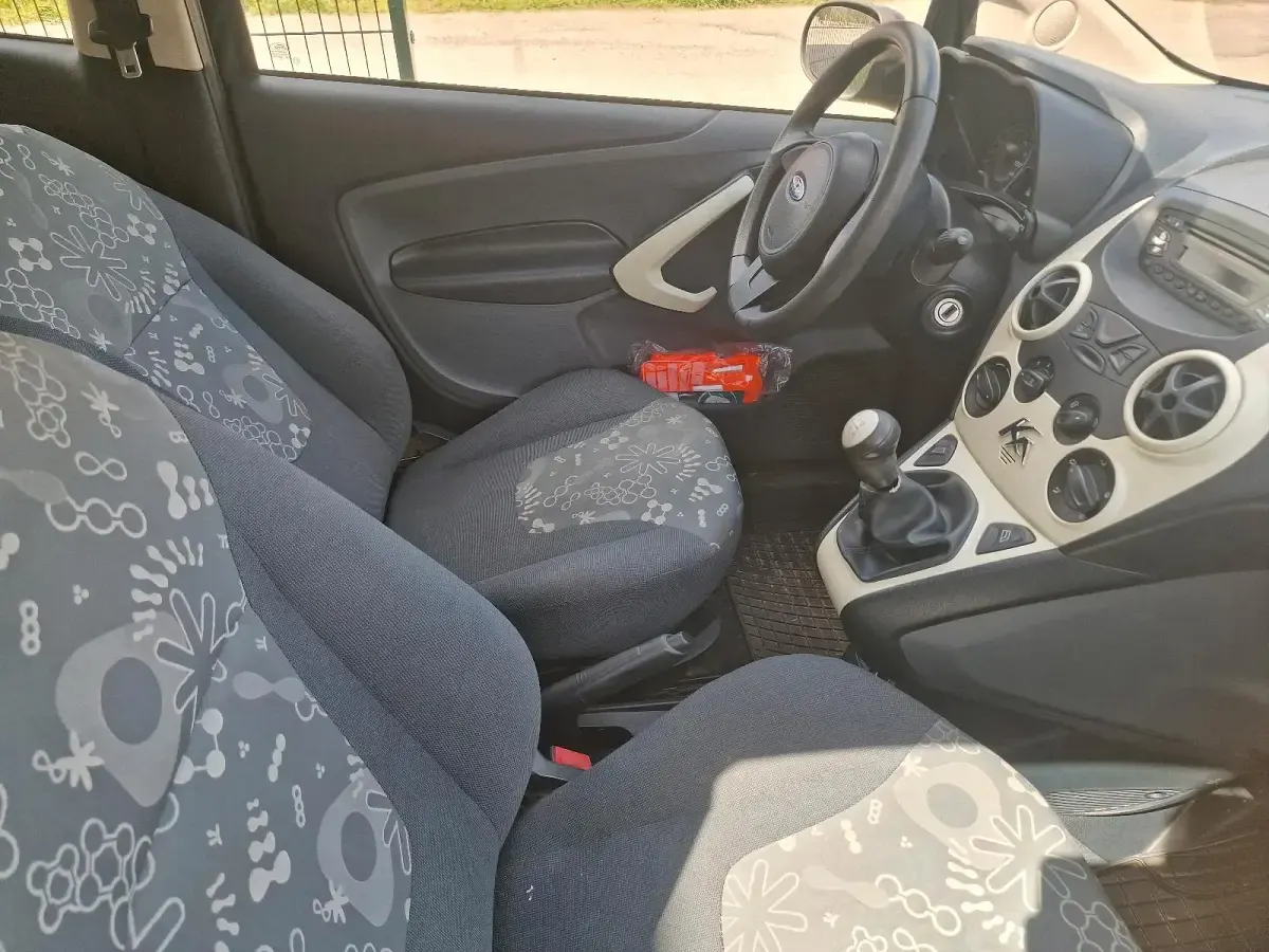 Gebraucht Ford Ka 69 PS (50 kW) 2009 Schwarz Kleinwagen