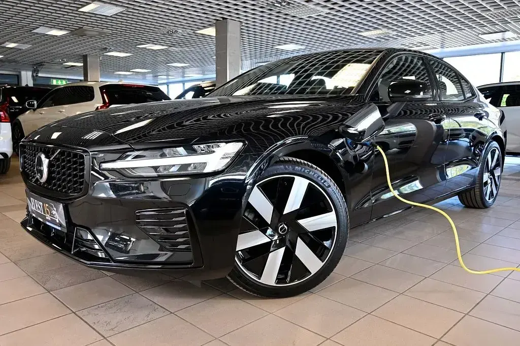 Gebraucht Volvo S60 Ultimate 455 PS (334 kW) 2024 Schwarz Limousine