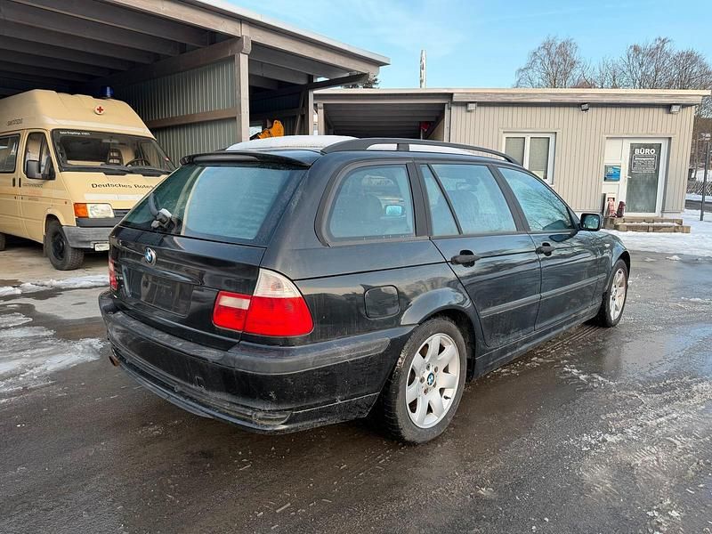 Gebraucht BMW 316 116 PS (85 kW) 2003 Kombi