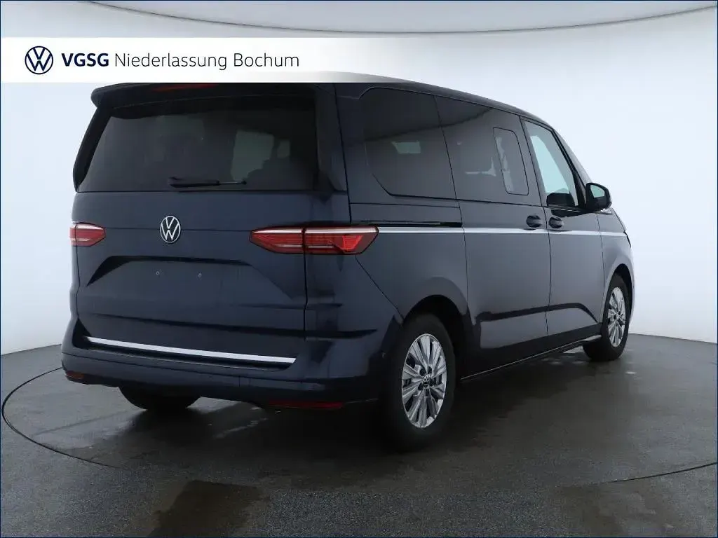 Gebraucht VW Multivan Style 150 PS (110 kW) 2024 Blau Van / Kleinbus