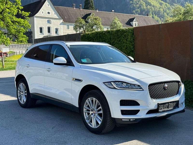 Gebraucht Jaguar F-Pace Pure 179 PS (131 kW) 2018 Weiß SUV