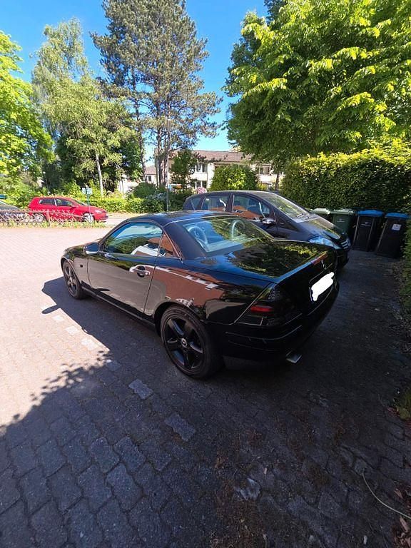 Gebraucht Mercedes SLK230 193 PS (141 kW) 1999 Schwarz Cabrio