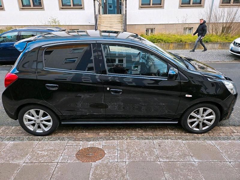 Second-hand Mitsubishi Space Star 80 CP (58 kW) 2014 Negru Monovolum