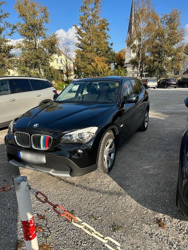 Schwarz Gebraucht 2011 BMW 120 Kleinwagen | 7.600 € (Fairer Preis) - Bild 1/4