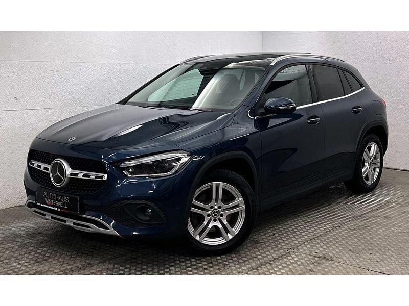 Denim blue (metallic) Gebraucht 2023 Mercedes GLA250 Style SUV | 37.879 € (Guter Preis) - Bild 1/4