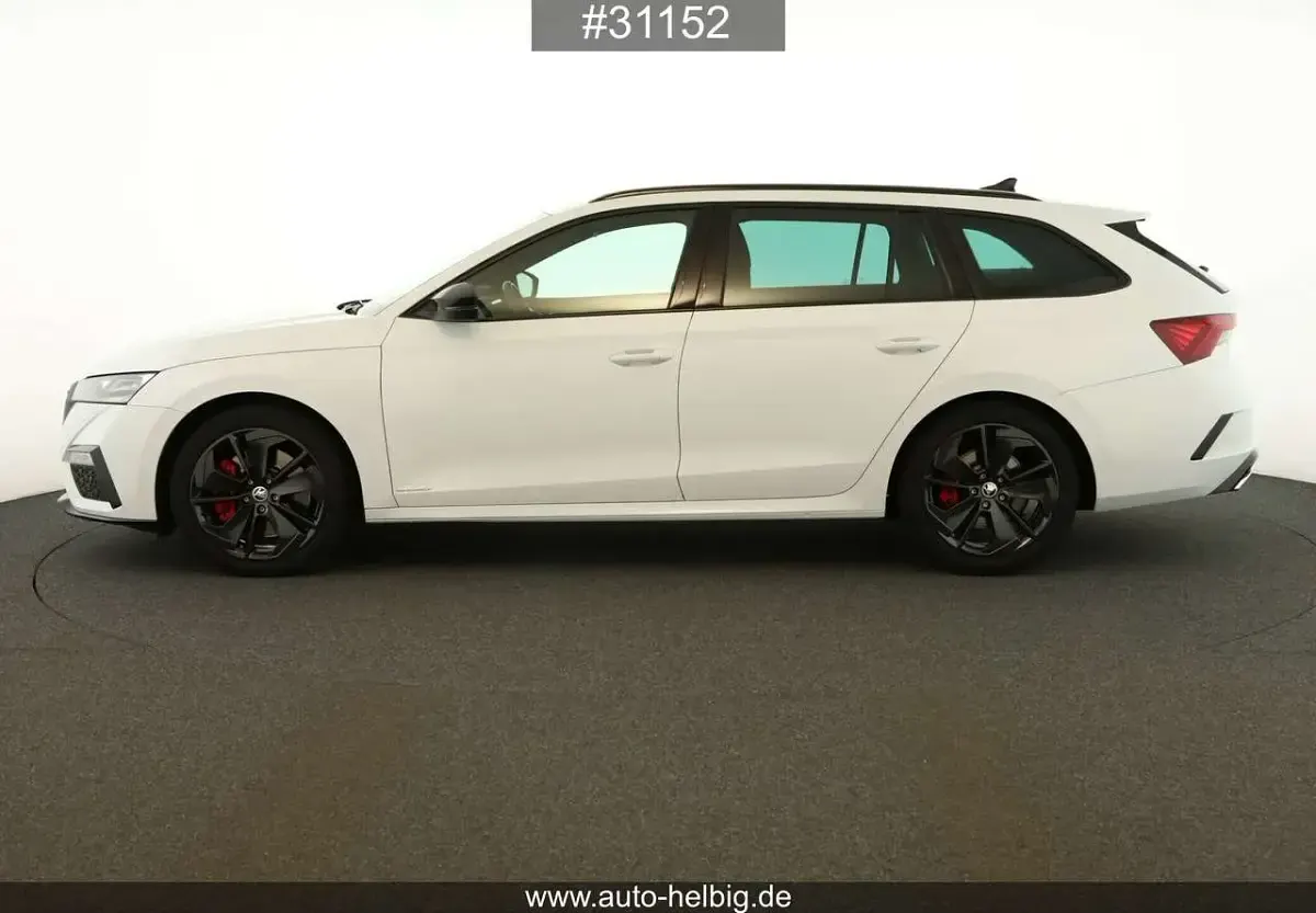 Gebraucht Skoda Octavia RS 245 PS (180 kW) 2023 Moonweiss metallic Kombi