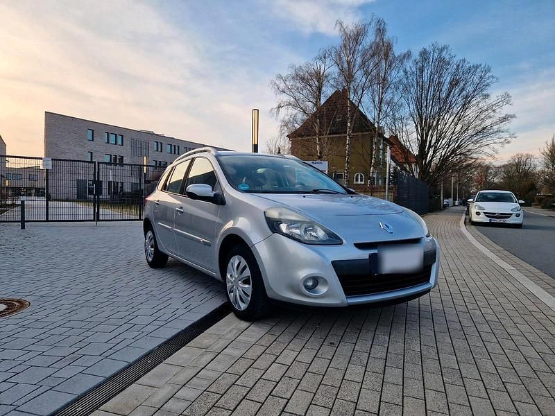 Gebraucht Renault Clio GrandTour Dynamique 75 PS (55 kW) 2011 Grau Kombi