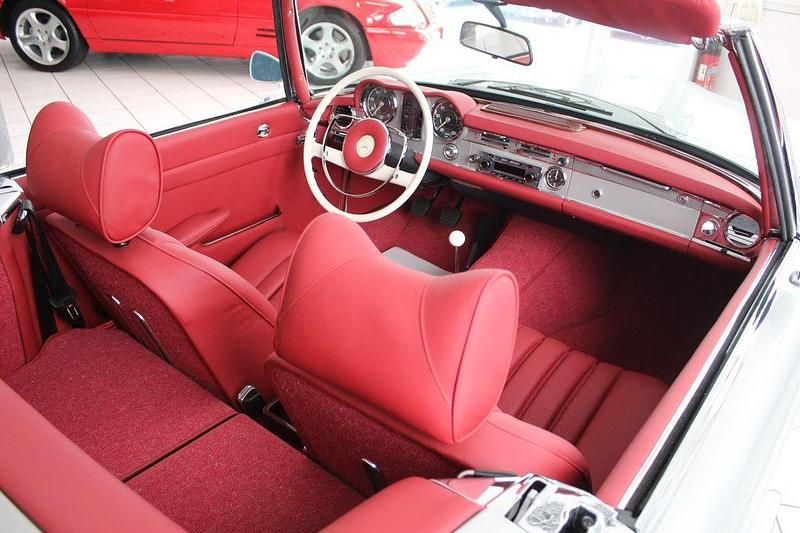 Gebraucht Mercedes 230 150 PS (110 kW) 1966 Silber Cabrio