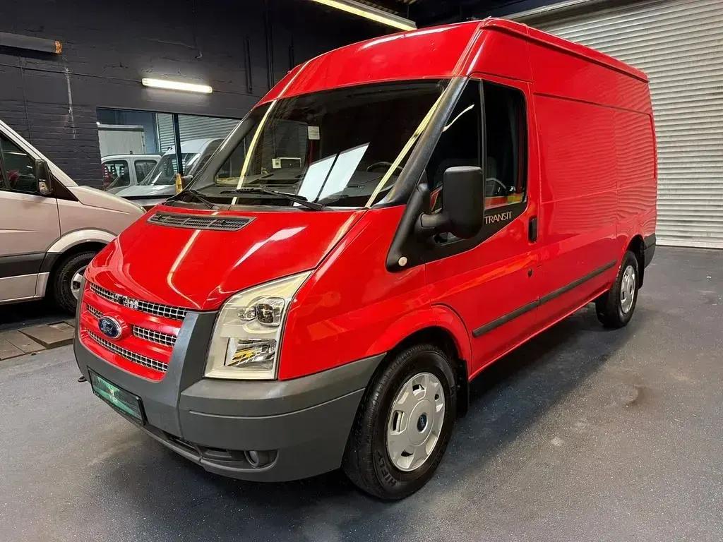 Gebraucht Ford Transit 101 PS (74 kW) 2012 Rot Van / Kleinbus