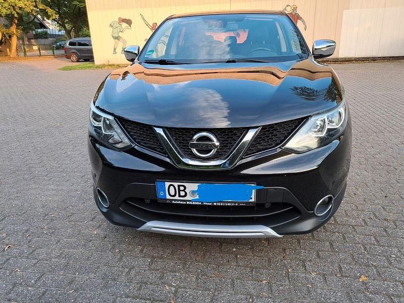 Gebraucht Nissan Qashqai Acenta+ 131 PS (96 kW) 2014 Schwarz SUV