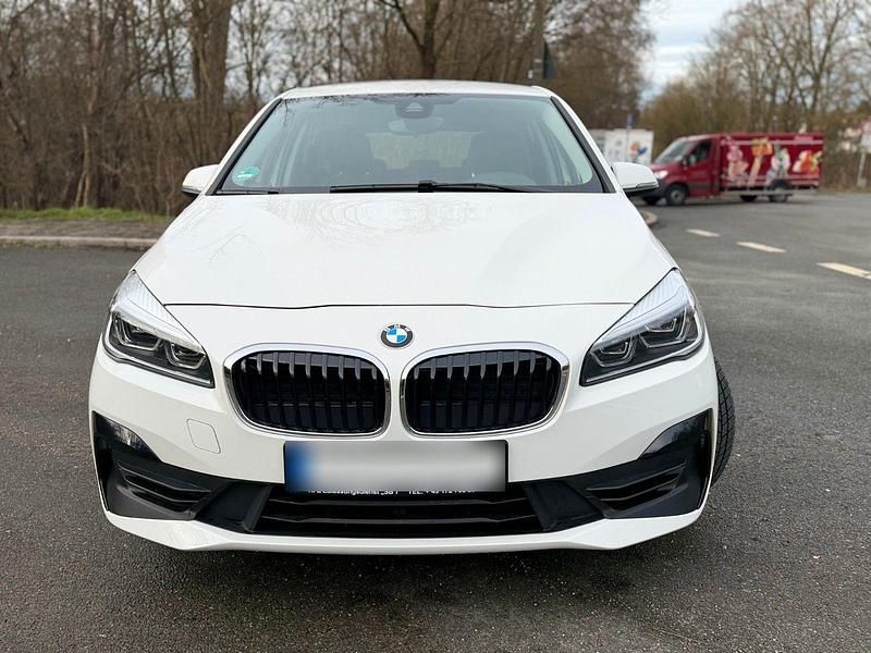 Gebraucht BMW 218 Advantage 140 PS (102 kW) 2019 Weiß Kombi