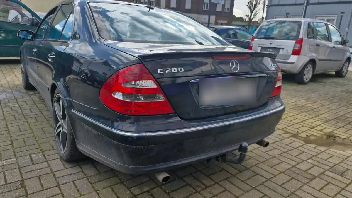 Brugt Mercedes E280 2005 Sort Sedan