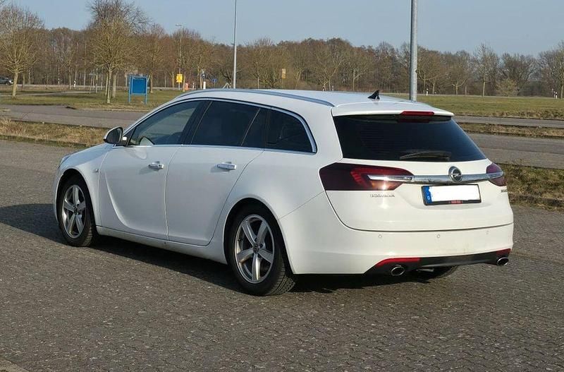 Gebraucht Opel Insignia Eco 194 PS (142 kW) 2014 Weiß Kombi