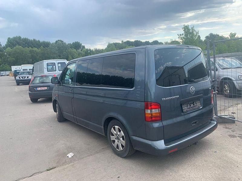 Gebraucht VW T5 131 PS (96 kW) 2005 Schwarz Van