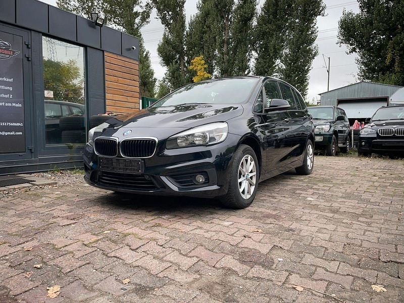 Schwarz Gebraucht 2015 BMW 216 Gran Tourer Van / Kleinbus | 7.900 € (Fairer Preis) - Bild 1/4