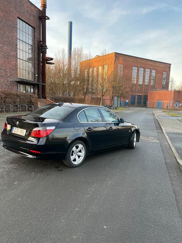 Gebraucht BMW 525 163 PS (119 kW) 2005 Schwarz Limousine