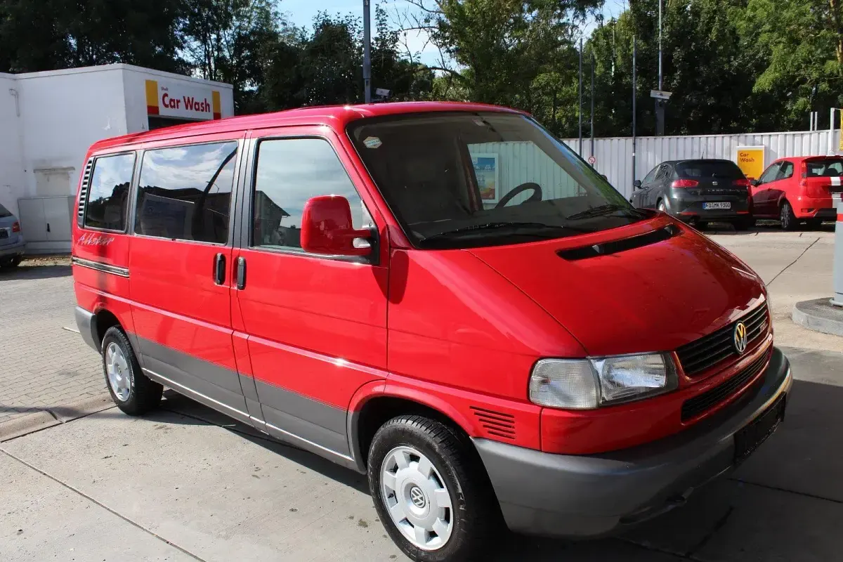 Gebraucht VW Multivan 102 PS (75 kW) 1997 Rot Van / Kleinbus