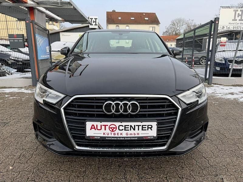 Gebraucht Audi A3 Comfort 150 PS (110 kW) 2020 Schwarz Limousine