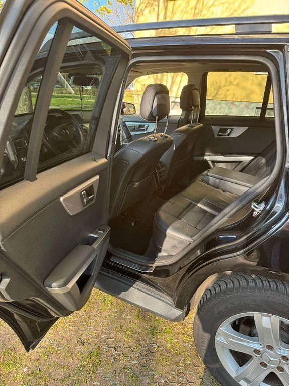 Gebraucht Mercedes GLK350 272 PS (200 kW) 2010 Schwarz SUV