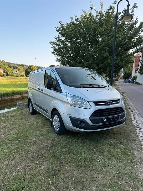 Silber Gebraucht 2014 Ford Transit Custom Trend Van / Kleinbus | 7.450 € - Bild 1/4