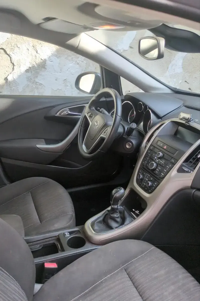 Gebraucht Opel Astra Innovation 90 PS (66 kW) 2010 Grau Kombi