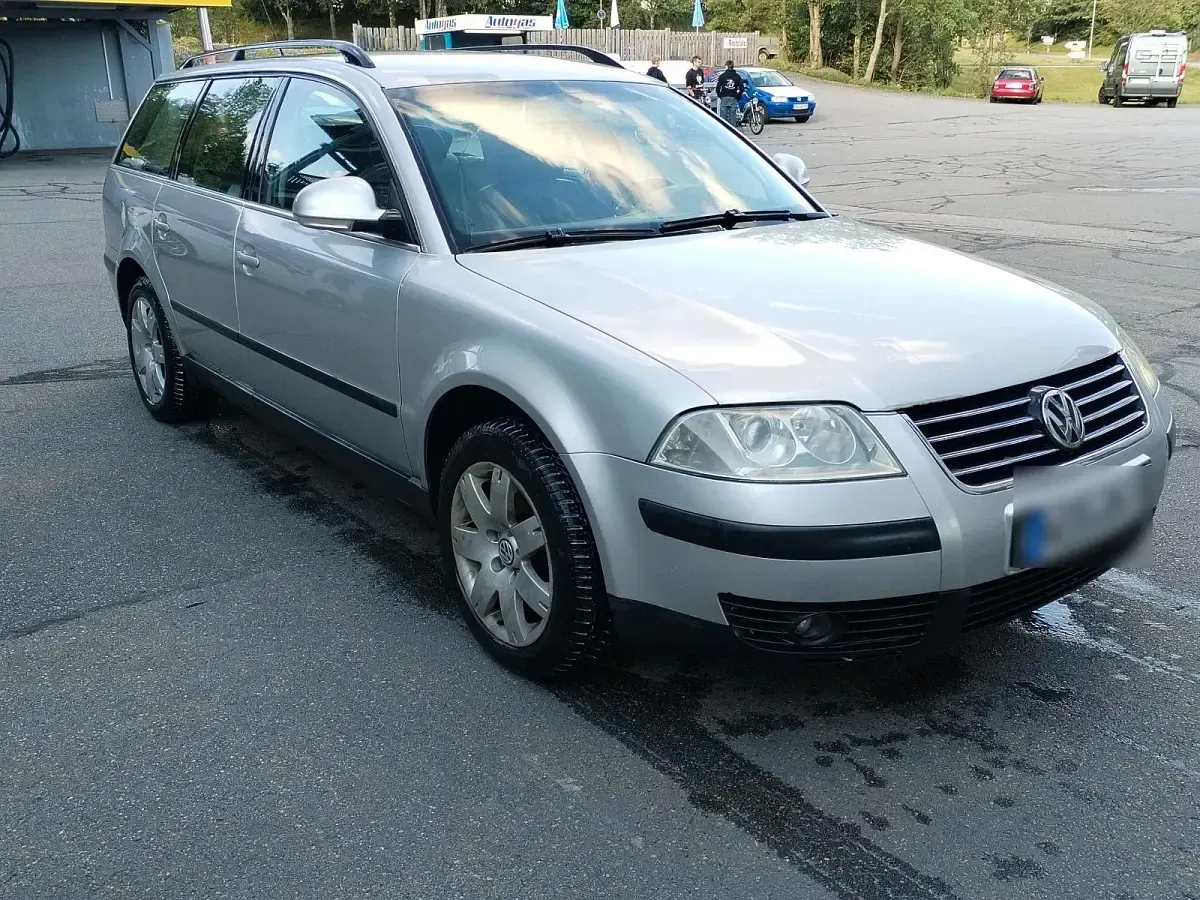 Gebraucht VW Passat 130 PS (95 kW) 2004 Silber Kombi
