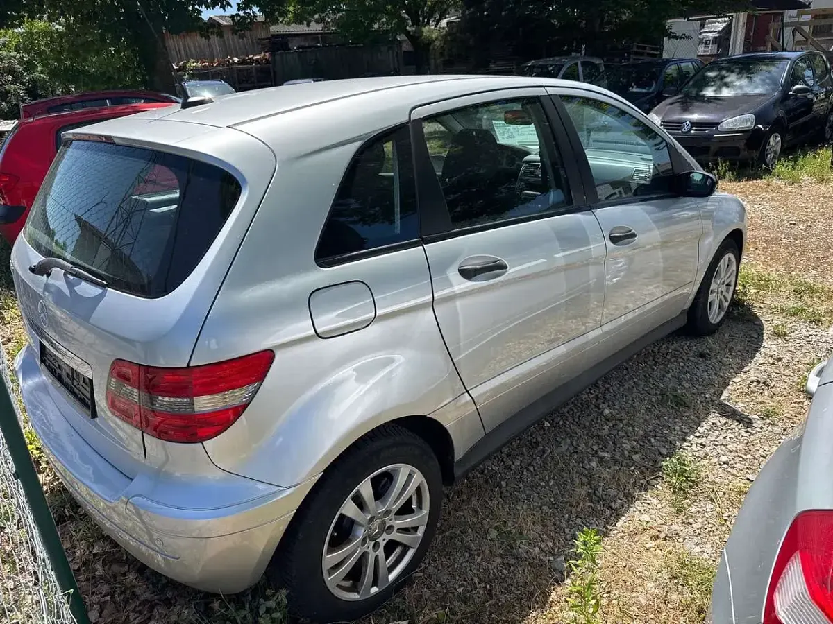 Gebraucht Mercedes B150 95 PS (69 kW) 2007 Other Van / Kleinbus