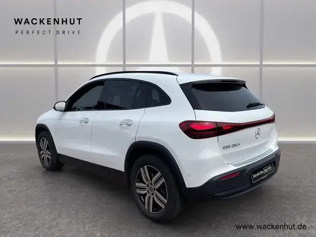 Gebraucht Mercedes EQA250+ Electric Art 139 kW (190 PS) 2025 Weiss SUV