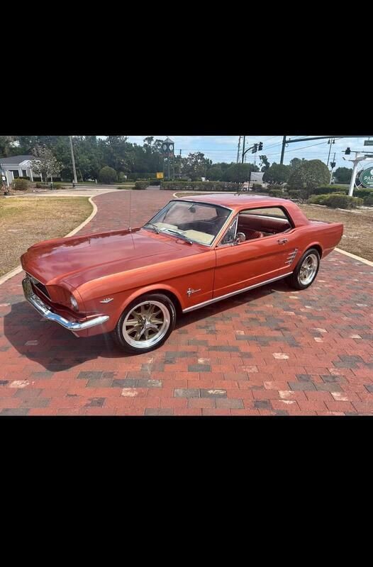 Orange Gebraucht 1966 Ford Mustang Coupé | 34.500 € - Bild 1/4