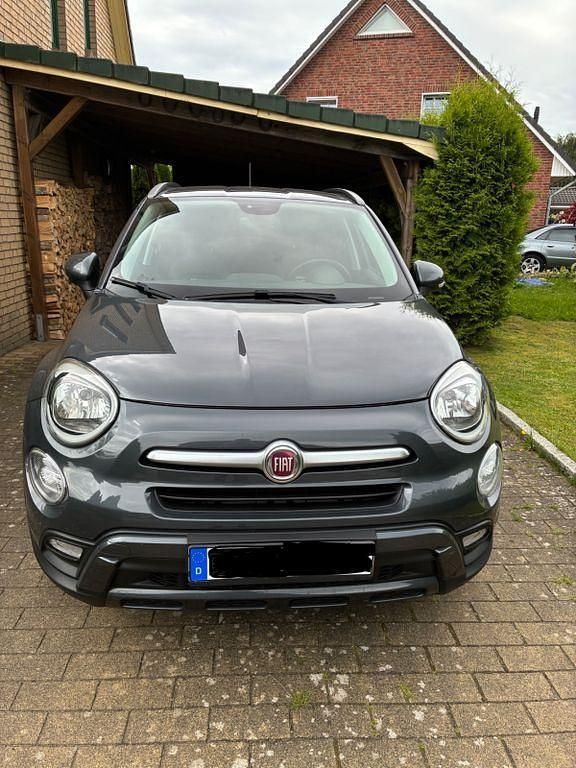 Grau Gebraucht 2015 Fiat 500X Cross SUV | 8.450 € (Guter Preis) - Bild 1/4