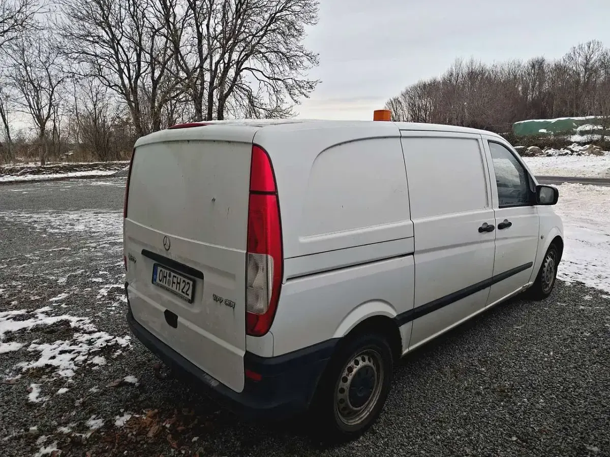 Gebraucht Mercedes Vito 95 PS (69 kW) 2010 Weiß Van