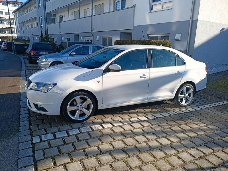 Gebraucht Seat Toledo Style 122 PS (89 kW) 2014 Weiß Kleinwagen