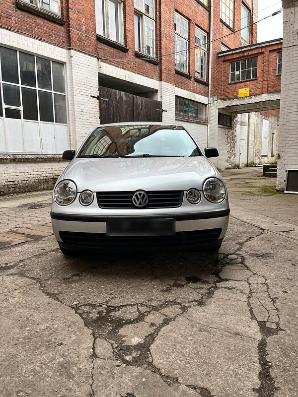 Gebraucht VW Polo 75 PS (55 kW) 2002 Silber Coupé