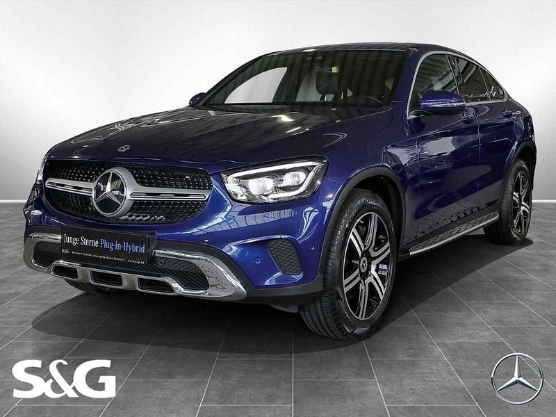 Gebraucht Mercedes GLC300e 211 PS (155 kW) 2021 Blau Coupé