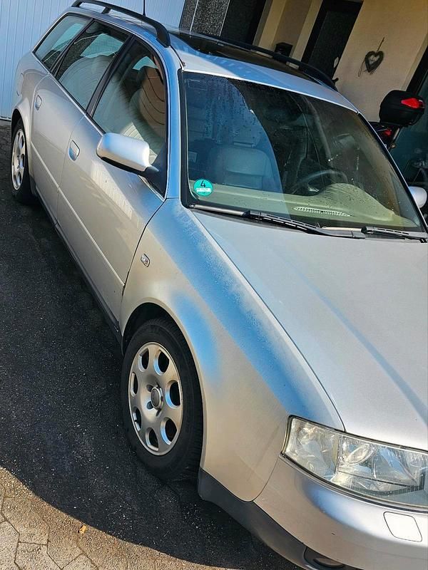 Second-hand Audi A6 220 CP (161 kW) 2002 Gri Break