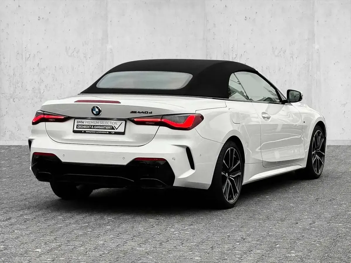 Gebraucht BMW 440 M Sport 340 PS (250 kW) 2023 Mineralweiss Cabrio