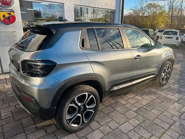 Gebraucht Jeep Avenger EV Summit 114 kW (156 PS) 2023 Grau SUV