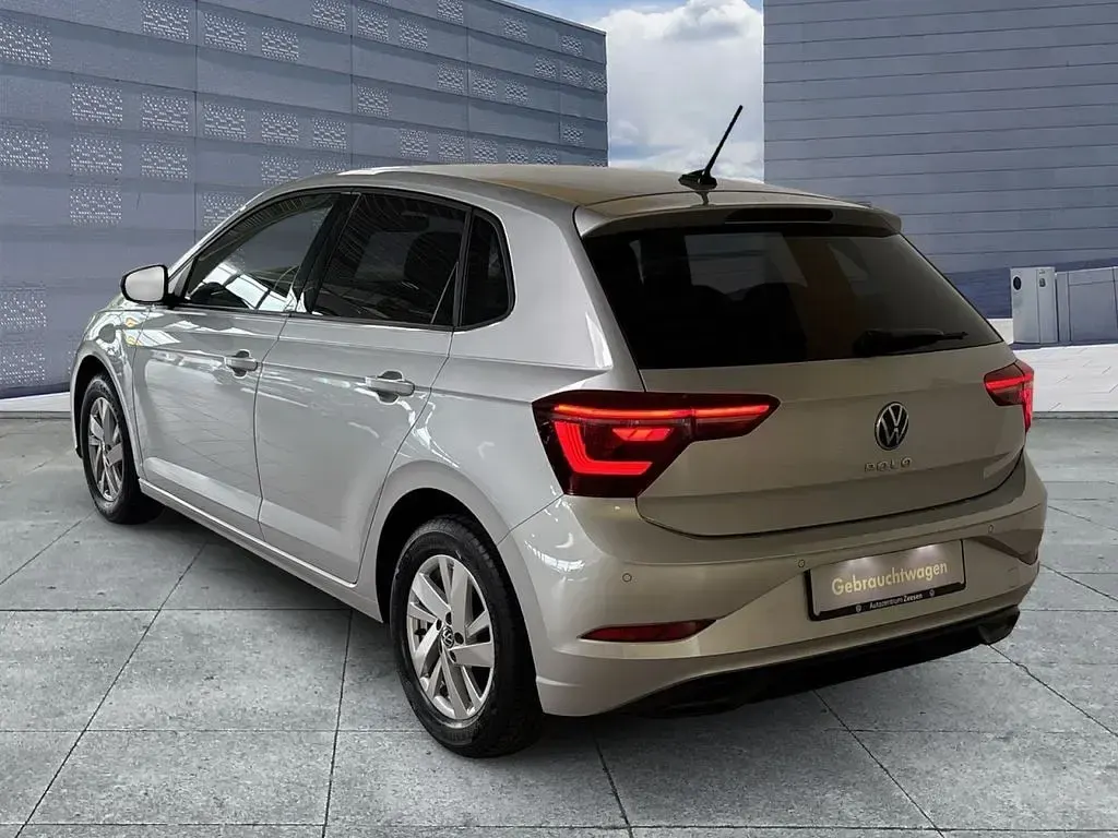 Gebraucht VW Polo Style 95 PS (69 kW) 2023 Silber Kleinwagen