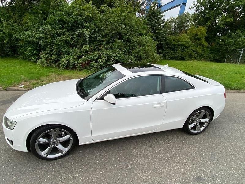 Gebraucht Audi A5 179 PS (131 kW) 2009 Weiß Coupé