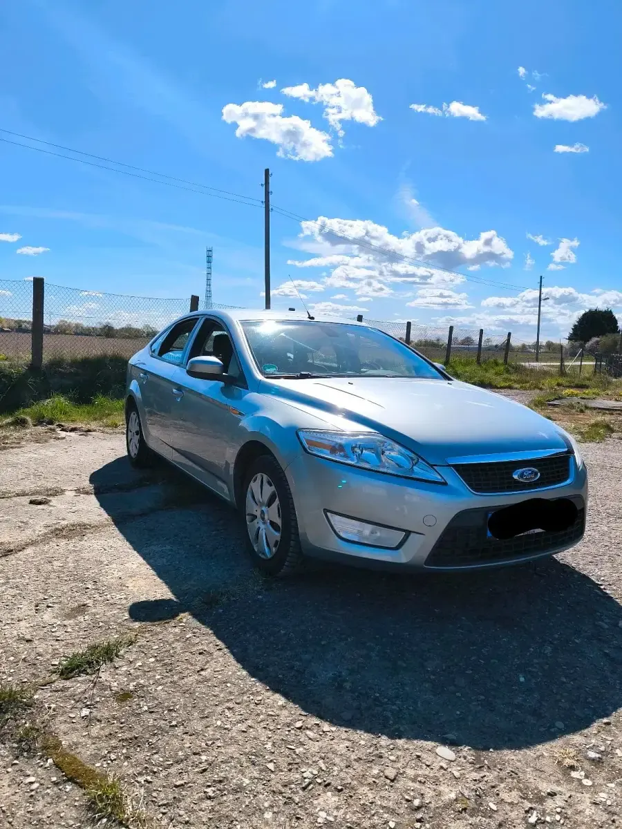 Gebraucht Ford Mondeo 110 PS (80 kW) 2008 Silber Limousine