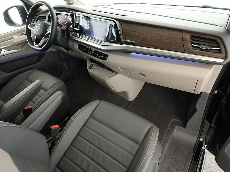 Gebraucht VW Multivan Style 150 PS (110 kW) 2025 Schwarz Van