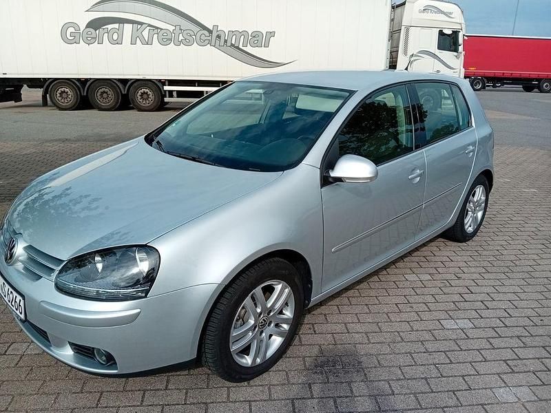 Silber Gebraucht 2008 VW Golf VI Edition Limousine | 4.950 € (Guter Preis) - Bild 1/4