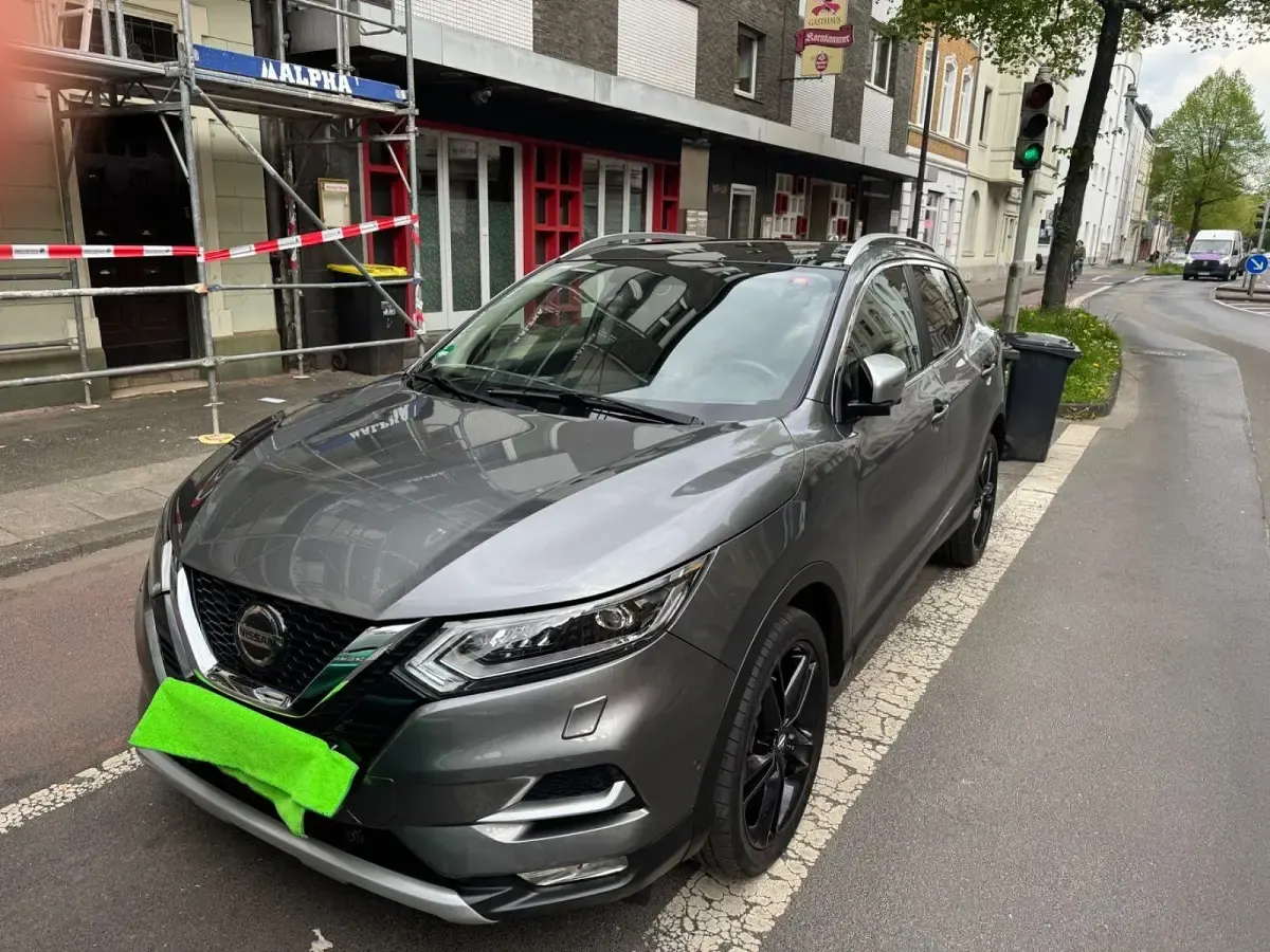 Gebraucht Nissan Qashqai N-Motion 159 PS (116 kW) 2019 Grau SUV