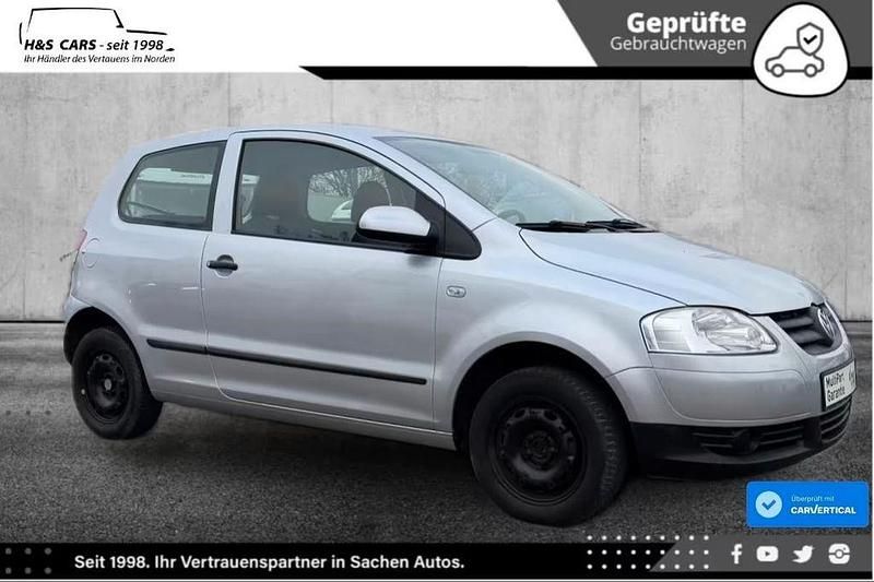 Gebraucht VW Fox 54 PS (39 kW) 2007 Silber Kleinwagen
