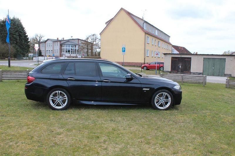 Gebraucht BMW 520 M Sport 190 PS (139 kW) 2015 Schwarz Kombi