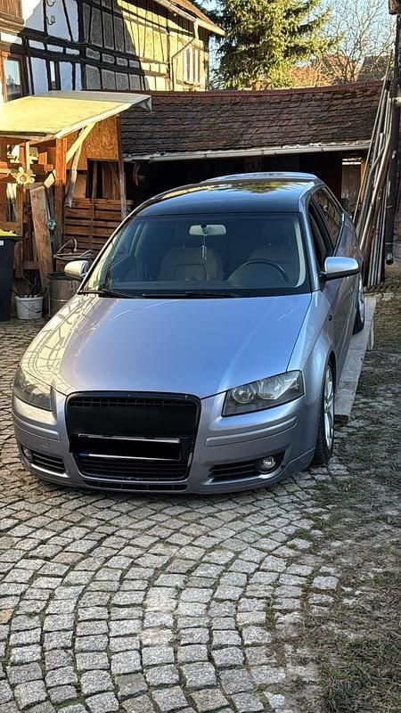 Silber Gebraucht 2004 Audi A3 Kleinwagen | 5.000 € - Bild 1/4